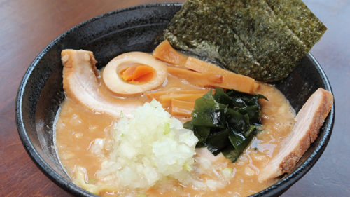 北海道ラーメン倶楽部 初代 蝦夷▷北国の素材を生かした濃厚スープ