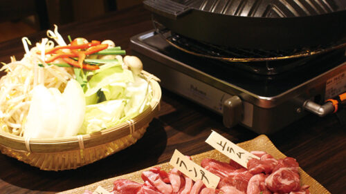 肉酒場 寿々-JUJU- じゅじゅ▷異なる部位の生ラムを食べ比べ 平日はお得なランチも