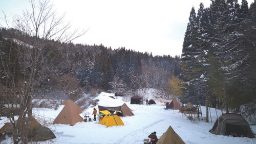 〈藤里町〉白神山地森のえき冬キャンプ▷冬ならではの幻想的な景色が楽しめるキャンプを