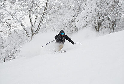 〈北秋田市〉森吉山阿仁スキー場▷設備充実&雪質の良さがポイント