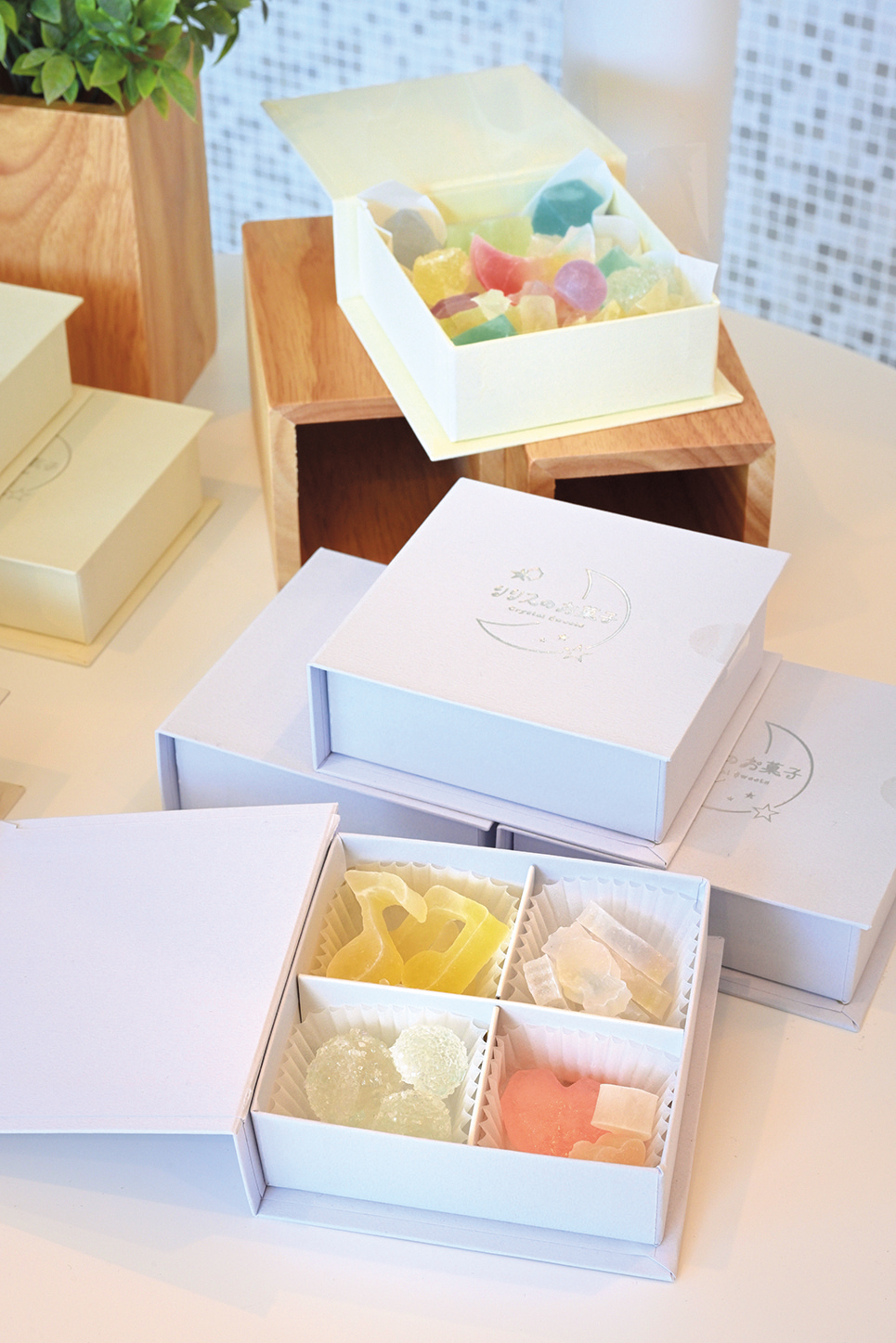 リリスのお菓子 Crystal Sweets▷贈り物にもぴったりな琥珀糖と
