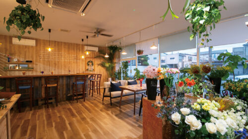 Lino’s flower cafe リノズフラワーカフェ▷季節のお花を取り入れよう！　ワンプレートランチも人気