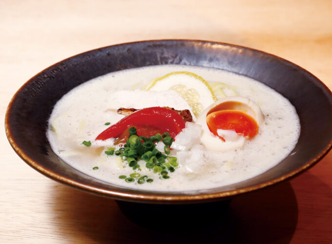 比内地鶏白湯ラーメン SORA そら▷比内地鶏の旨みとコクが溢れる一杯