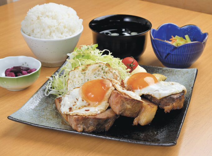 ゆかりん家とのぶん家▷肉料理と選べるおばんざいで自分好みの定食を作ろう