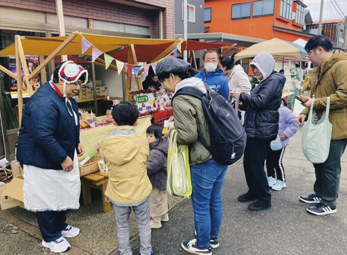 ごじょうめ朝市plus▷朝市でクリスマスムードを楽しんで♪