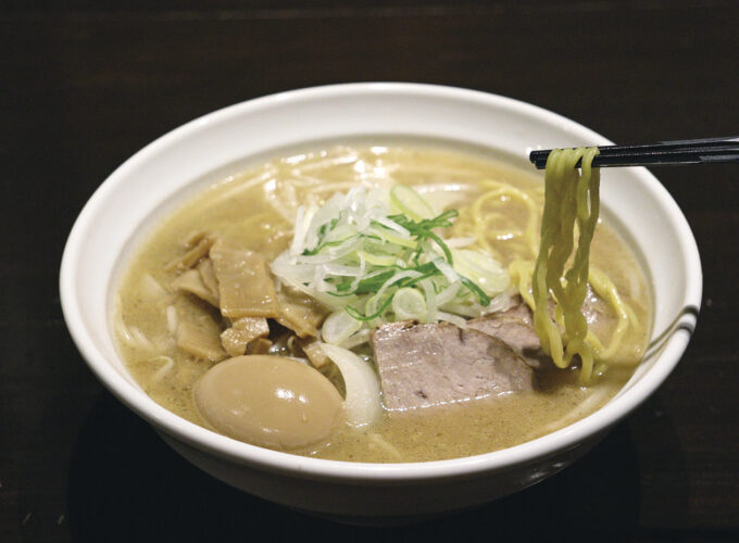 ヒンナ▷秋田食材で作る本場の札幌味噌ラーメンが話題に