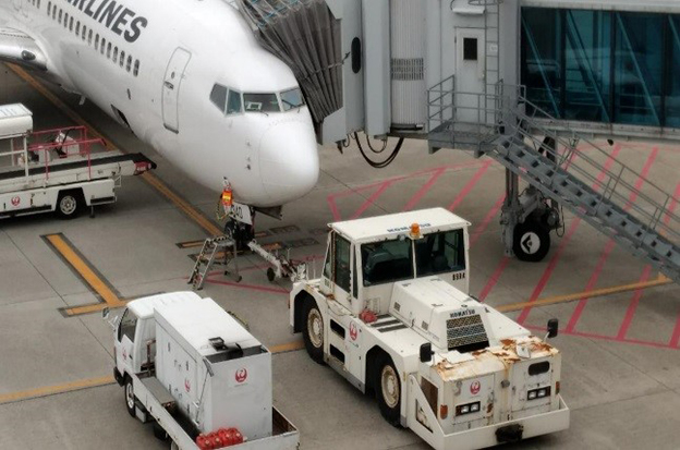 楽しいイベント盛りだくさんの「2025秋田空港開港記念イベント」へ！
