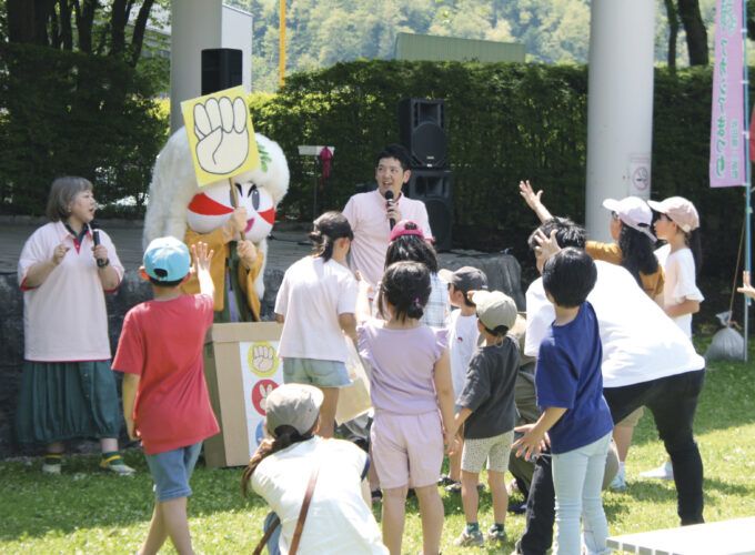 第40回アカシアまつり▷地元グルメやステージイベントを楽しもう
