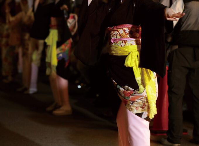 毛馬内盆踊り（毛馬内北の盆2025）▷伝統衣装で舞う静かな熱気の盆踊り
