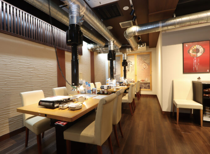 赤から鍋と焼肉 赤から 秋田川反店▷新鮮な厳選肉を堪能しよう！