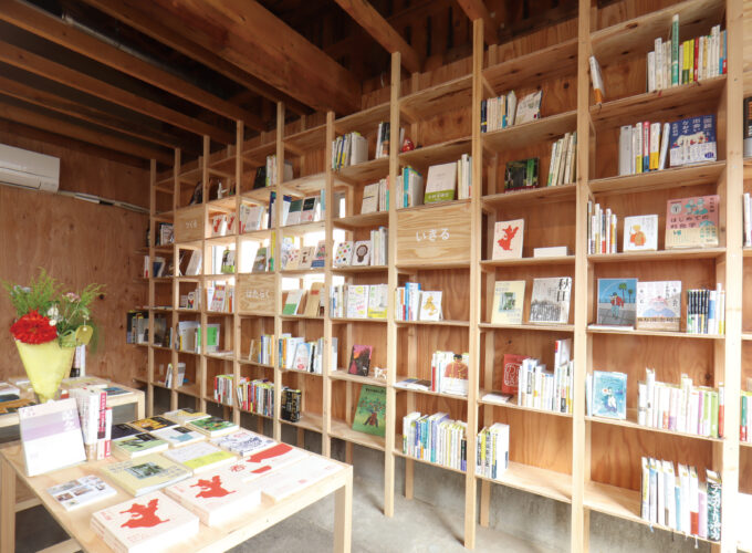 TAYORe：SHOP タヨリショップ▷こぢんまりとした書店が登場 4つのテーマで学びを深める