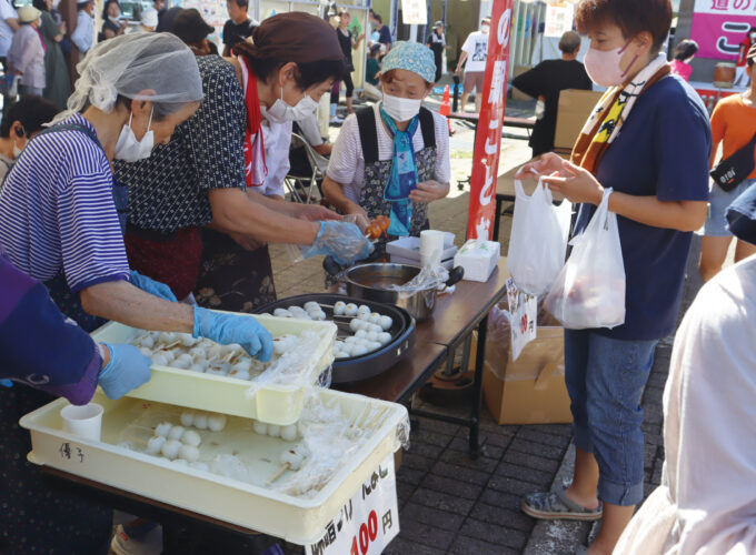 道の駅ことおかまつり▷さまざまな屋台と縁日・だまこ鍋を満喫