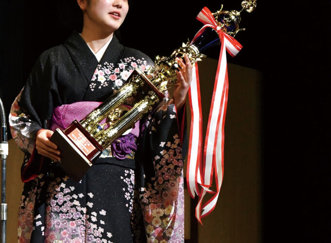 第38回秋田船方節全国大会▷民謡愛好家が自慢ののどを競い合う