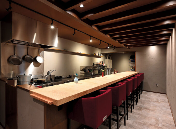 SLOW スロー▷人気居酒屋の2号店で、スローフードがコンセプトのコースを