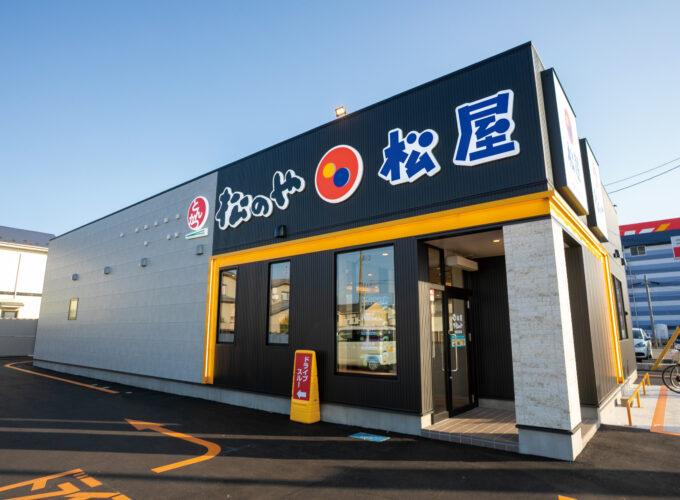 松屋 秋田広面店▷秋田市内に「松屋」が待望の登場！　とんかつ「松のや」併設で多様に満喫