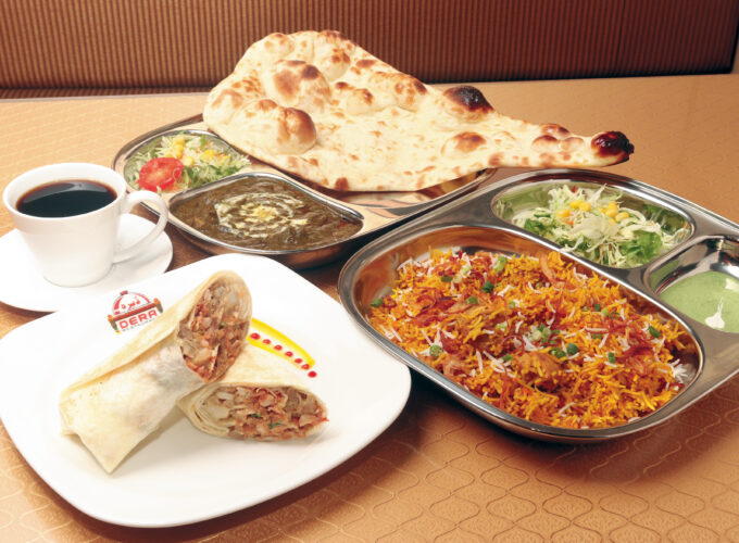 ドネルケバブ＆カフェ 本場カレーハラールレストラン DERA デラ 秋田駅前フォンテ店▷本場カレーとドネルケバブを気軽に！