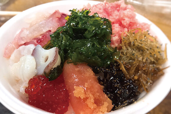 秋田市民広場▷旬の味覚が揃う秋田の台所で食を満喫