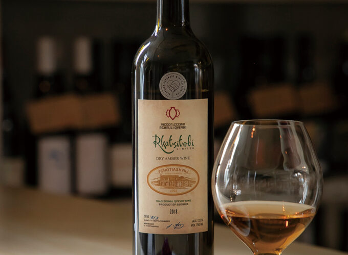 カミヤ葡萄酒店 - le caviste KAMIYA▷状態と時間軸を管理した一本を届けるワインショップ