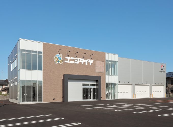 【秋田市】タイヤ＆ホイール専門店「コニシタイヤ Happy！新国道店」がオープン！リーズナブルな価格と良質なサービスが魅力